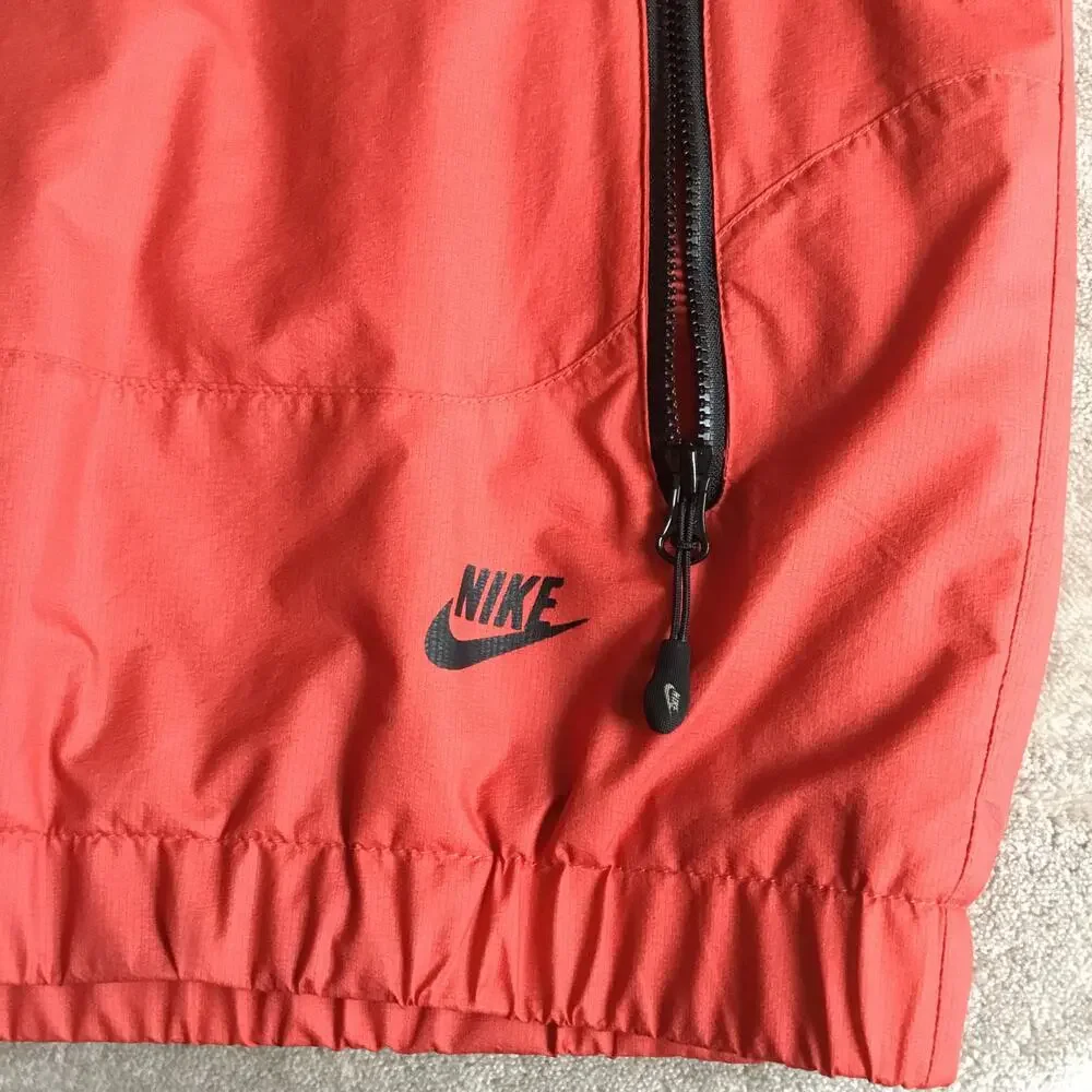 Nike Men's Sportswear Full Zip Windbreak Red Track Rain Hooded Jacket Sz L